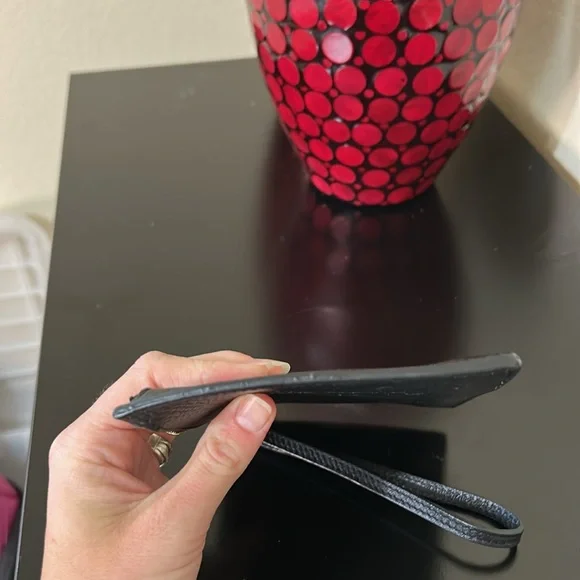 Kate Spade On Purpose Small Leather Zipped Wristlet - Embroidered Chili Pepper - Picture 10 of 16